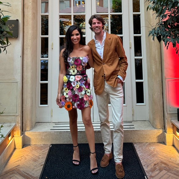 Bouquet Maraya Mini Dress - Picture 11 of 12